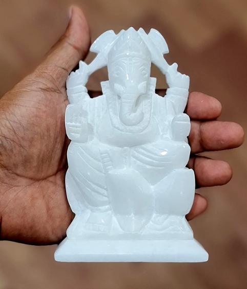 StonKraft White Marble Lord Ganesha - Stumbit Vinayagar